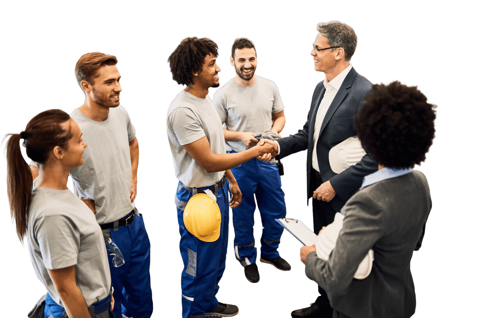 gerente corporativo feliz estrechandole la mano un trabajador negro despues de una reunion de personal en una fabrica